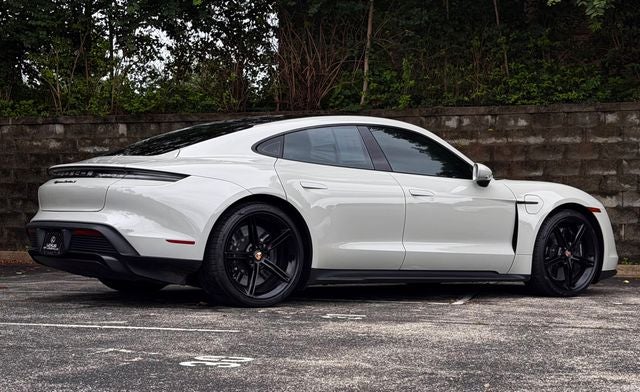 2021 Porsche Taycan Turbo