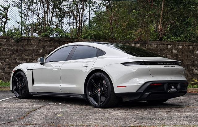 2021 Porsche Taycan Turbo