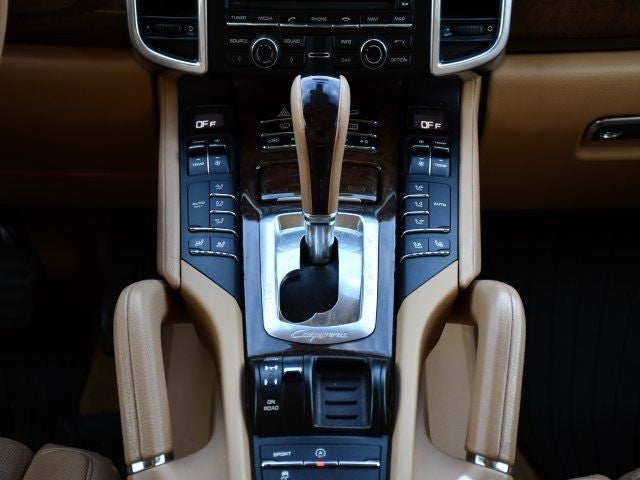 2014 Porsche Cayenne Base