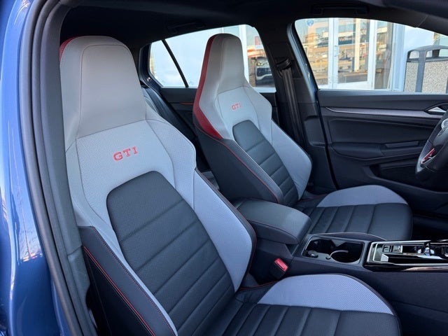 2025 Volkswagen Golf GTI 2.0T SE