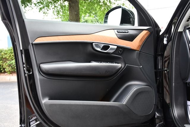 2023 Volvo XC90 B6 Plus 6-Seater