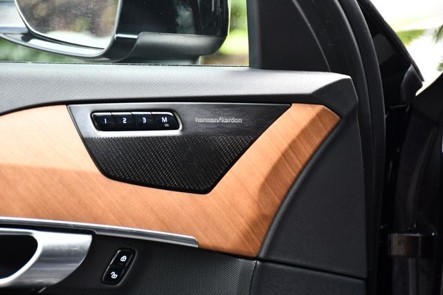2023 Volvo XC90 B6 Plus 6-Seater