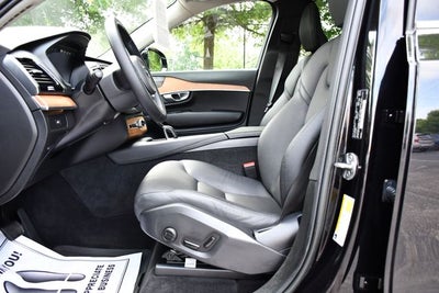 2023 Volvo XC90 B6 Plus 6-Seater