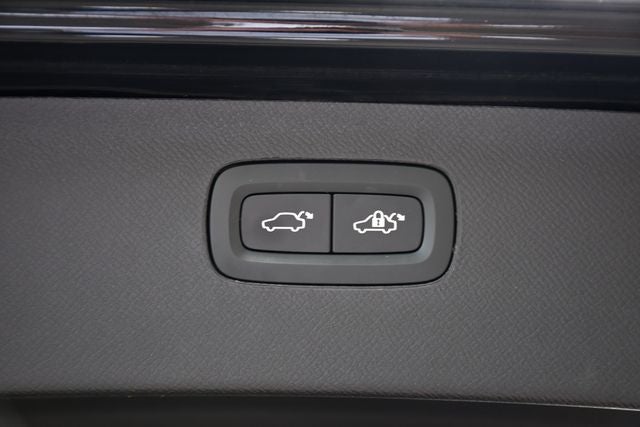 2023 Volvo XC90 B6 Plus 6-Seater