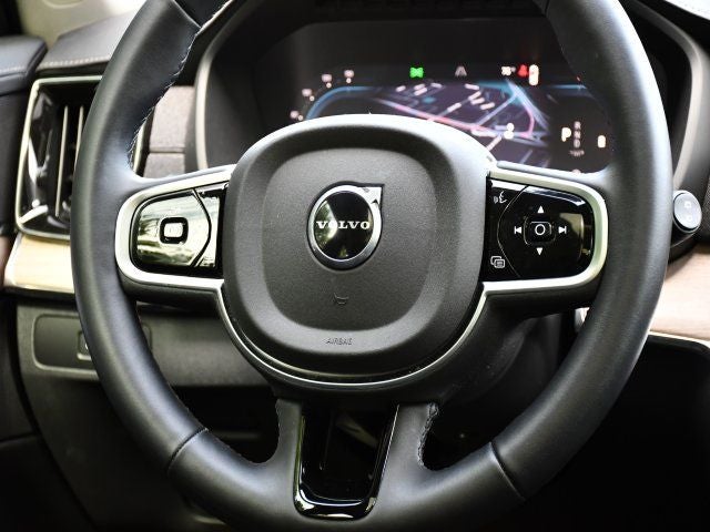 2025 Volvo XC90 B6 Core 2025.5