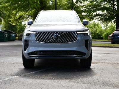 2025 Volvo XC90 B6 Core 2025.5