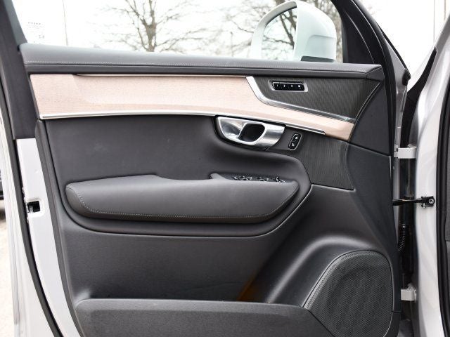 2025 Volvo XC90 B6 Plus 7-Seater 2025.5