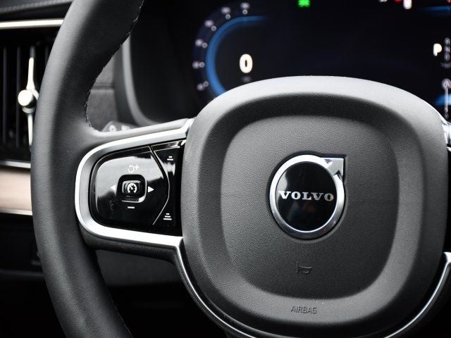 2025 Volvo XC90 B6 Plus 7-Seater 2025.5