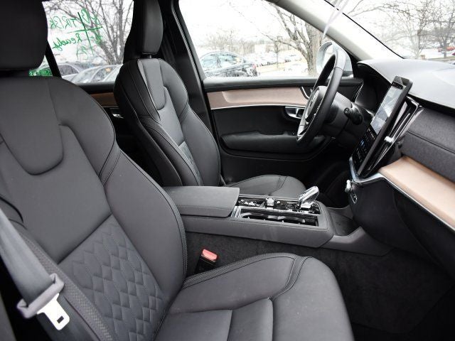 2025 Volvo XC90 B6 Plus 7-Seater 2025.5