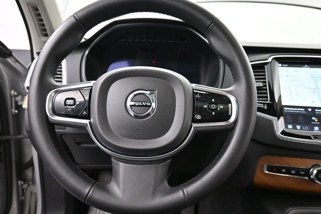 2024 Volvo XC90 B6 Plus Bright Theme