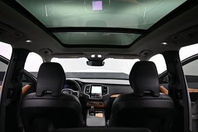2024 Volvo XC90 B6 Plus Bright Theme