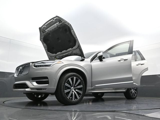 2024 Volvo XC90 B6 Plus Bright Theme