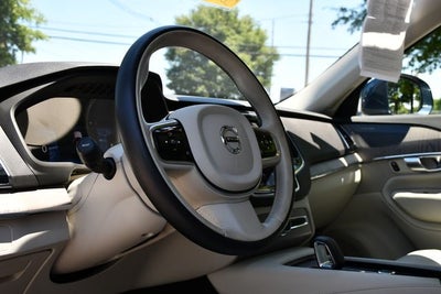 2024 Volvo XC90 B6 Plus Bright Theme
