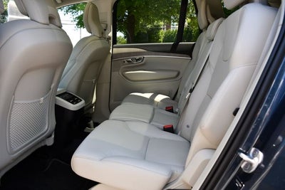 2024 Volvo XC90 B6 Plus Bright Theme