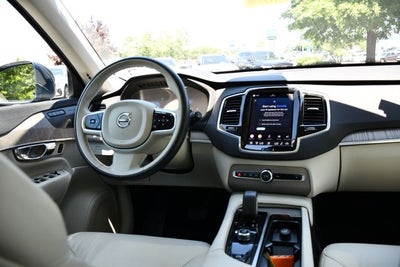 2024 Volvo XC90 B6 Plus Bright Theme