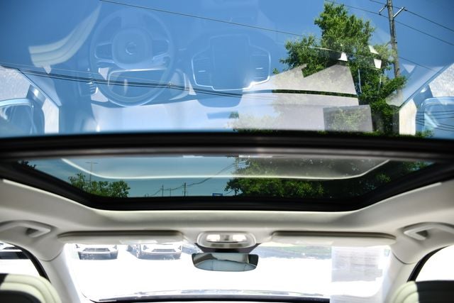 2024 Volvo XC90 B6 Plus Bright Theme
