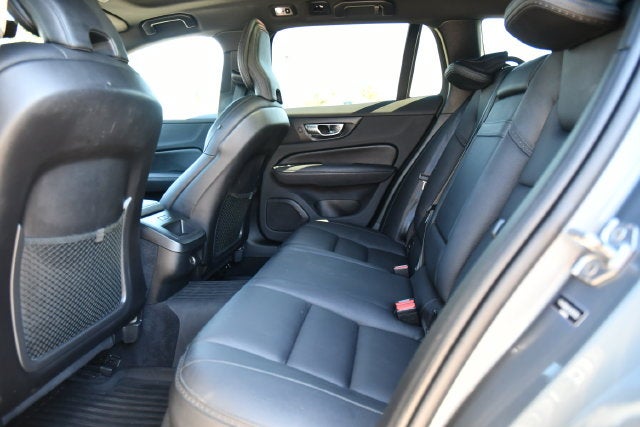 2020 Volvo V60 Cross Country T5