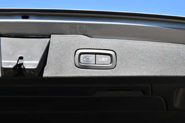 2020 Volvo V60 Cross Country T5