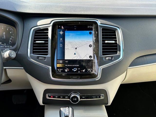 2020 Volvo XC90 T6 Momentum