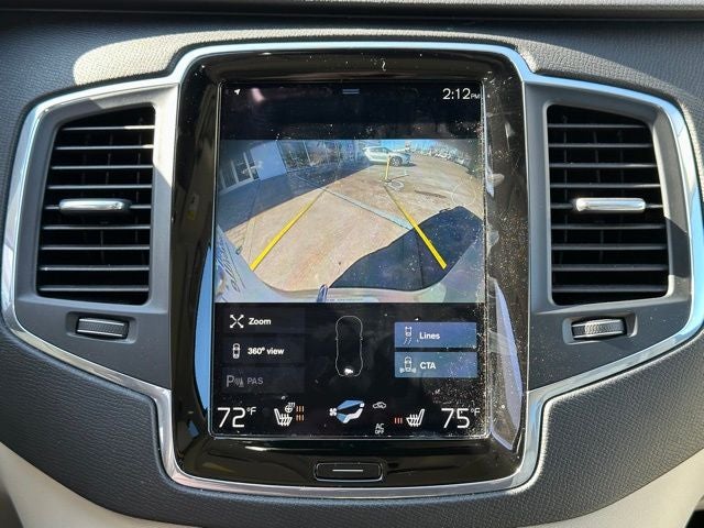 2020 Volvo XC90 T6 Momentum