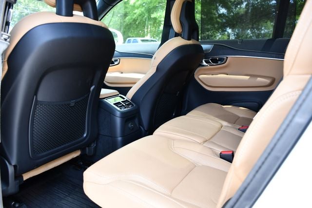 2021 Volvo XC90 Recharge Plug-In Hybrid T8 Inscription 7 Passenger