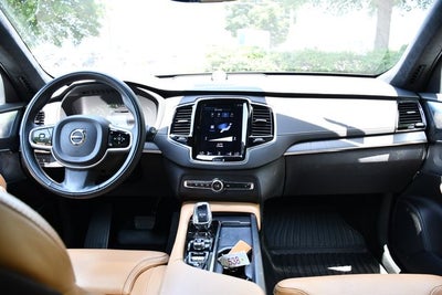2021 Volvo XC90 Recharge Plug-In Hybrid T8 Inscription 7 Passenger