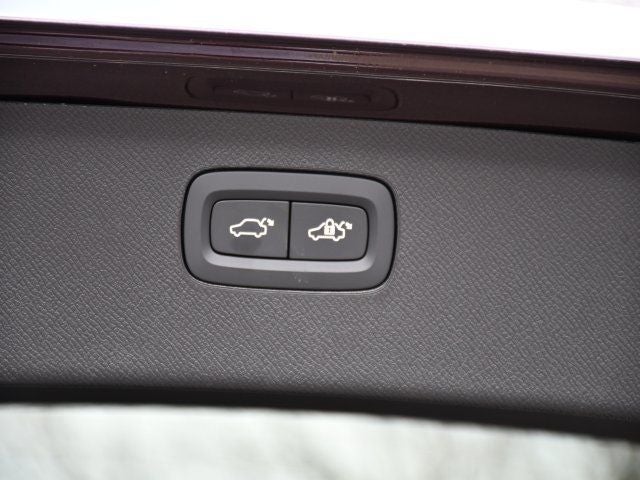 2025 Volvo XC90 Plug-In Hybrid T8 Plus 7 Passenger 2025.5