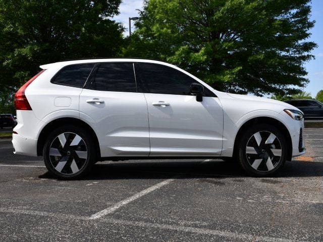 2025 Volvo XC60 Plug-In Hybrid T8 Plus