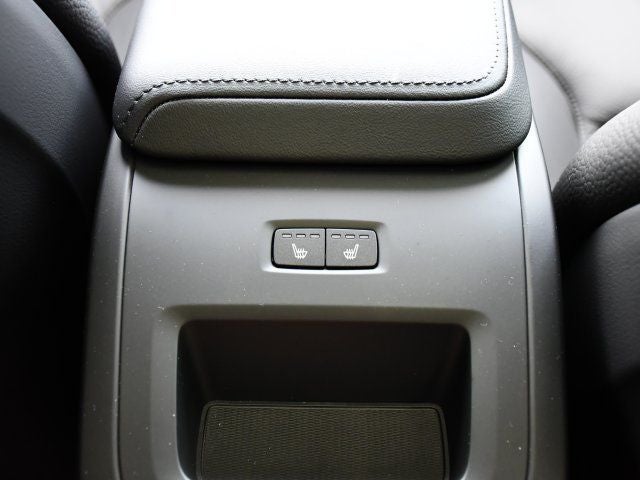 2025 Volvo XC60 Plug-In Hybrid T8 Plus