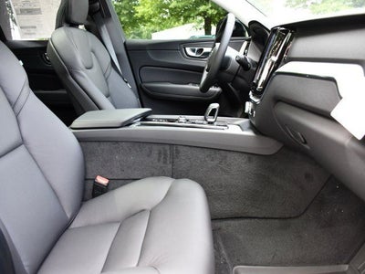 2025 Volvo XC60 Plug-In Hybrid T8 Plus