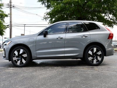 2025 Volvo XC60 Plug-In Hybrid T8 Plus