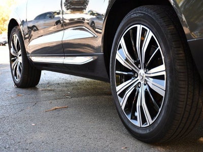 2022 Volvo XC60 B5 Inscription