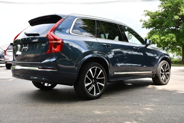 2023 Volvo XC90 B5 Plus