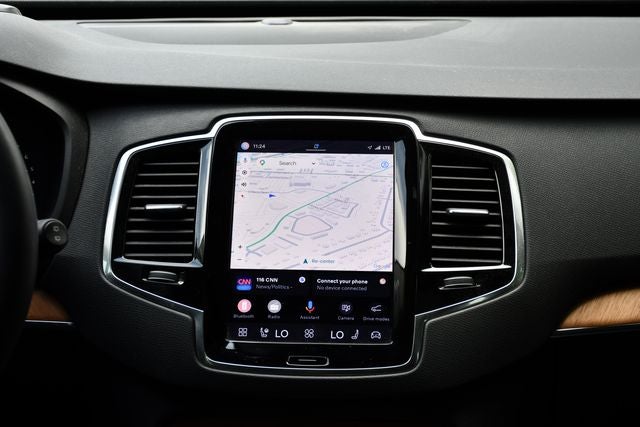 2023 Volvo XC90 B5 Plus