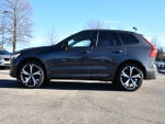 2023 Volvo XC60 B5 Ultimate Dark Theme
