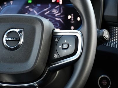 2025 Volvo XC40 B5 Plus Dark Theme