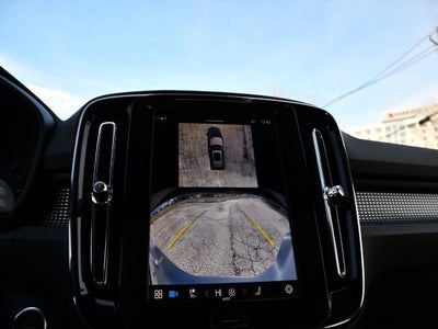 2025 Volvo XC40 B5 Plus Dark Theme