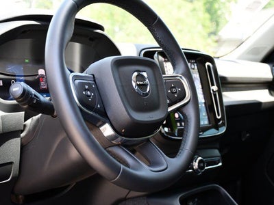2025 Volvo XC40 B5 Plus Dark Theme