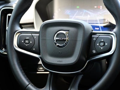 2025 Volvo XC40 B5 Plus Dark Theme