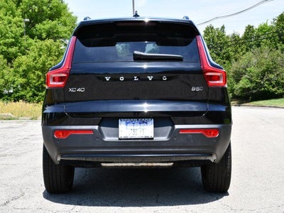 2025 Volvo XC40 B5 Plus Dark Theme