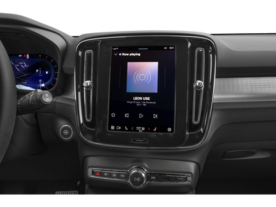 2025 Volvo XC40 B5 Plus Bright Theme