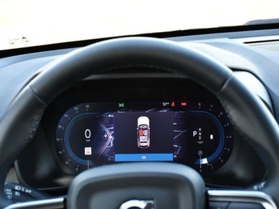 2025 Volvo XC40 B5 Plus Bright Theme