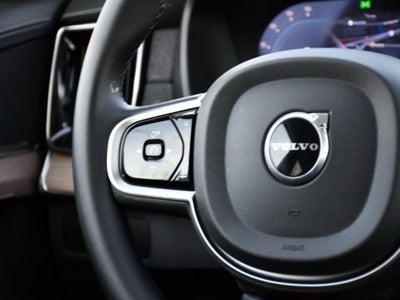 2025 Volvo XC90 B5 Plus 2025.5