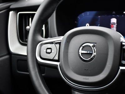 2025 Volvo XC60 B5 Plus