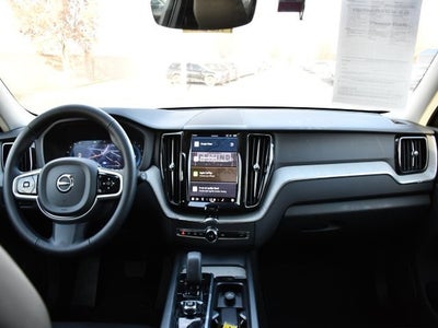 2025 Volvo XC60 B5 Plus